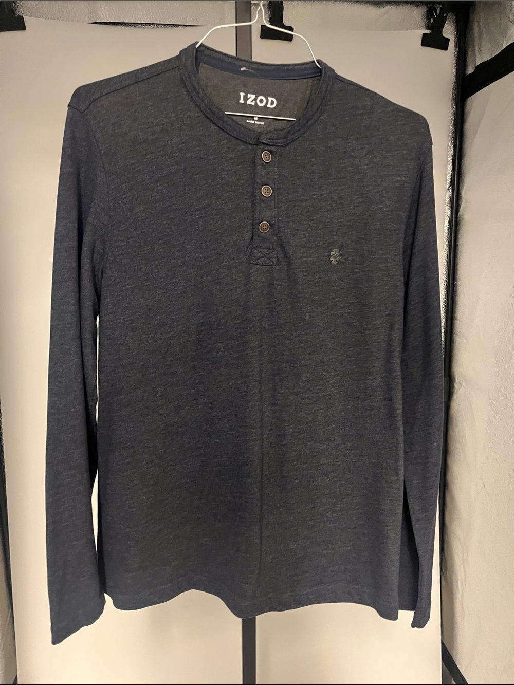 Izod Men's Long-Sleeve Henley Shirt in Dark Navy